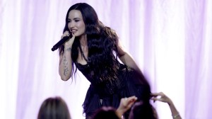 Demi Lovato Invites Joe Jonas on Stage To Perform “On the Line” for First Time Since 2008