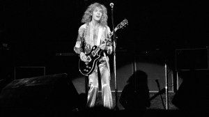 Did You Know? Peter Frampton First Saw the Use of a Talk Box During a Recording Session With George Harrison in 1970