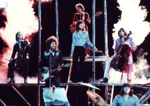 John Lennon Endorsed ELO in 1974, Referring to Them as โSon of Beatlesโ
