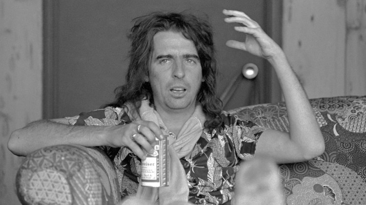 How Alice Cooper Inspired the Lyrics of The Doors’ “Roadhouse Blues”