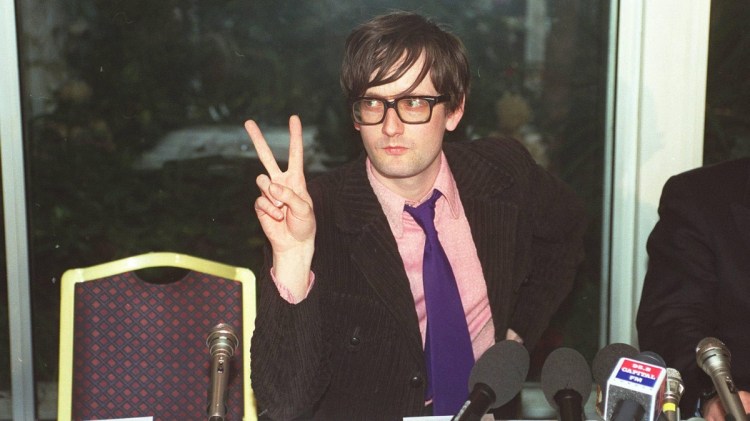 The Meaning Behind “Common People” by Pulp and One of Britpop’s Great Anthems