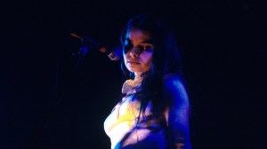 The Meaning Behind “Fade Into You” by Mazzy Star and One of the Best Sad Ballads of the 1990s