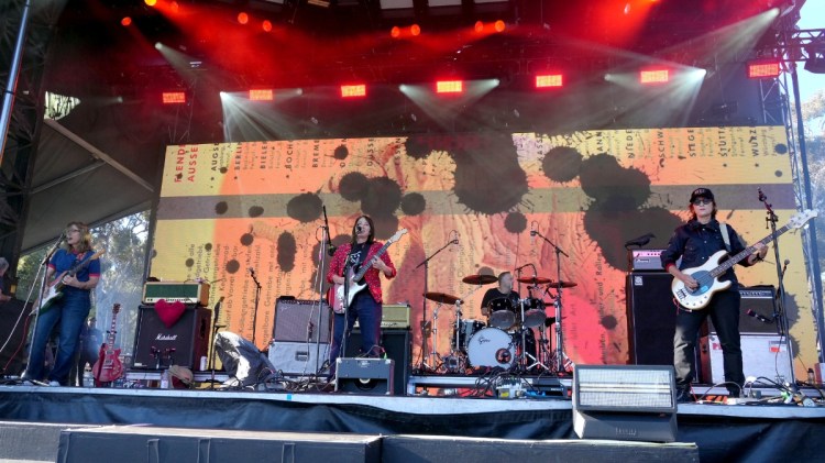 3 Tracks by The Breeders You Must Know If You Only Know “Cannonball”