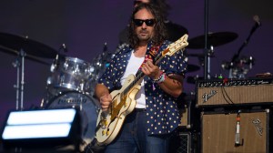 The War On Drugs Navigate Life’s Uncertainty on Uplifting New Single “Who’s That”
