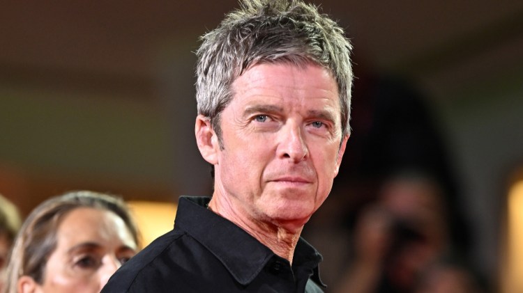 3 Nearly Biblical Non-Oasis Songs Written by Noel Gallagher