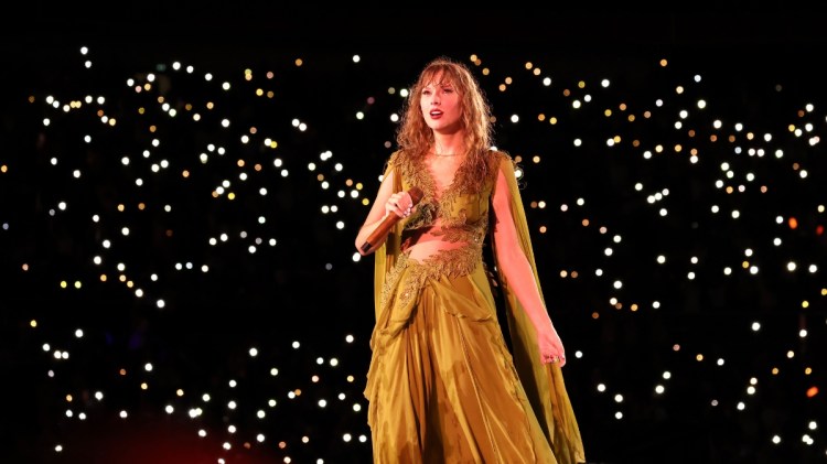 Taylor Swift Holds Many Grudges in New Song “Cleveland!”