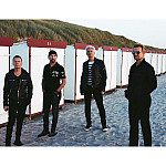 U2