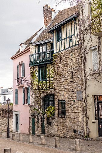 April in Paris, 2019<br>Photo: Rodrigo De Souza Mendes Junqueira, Dreamstime