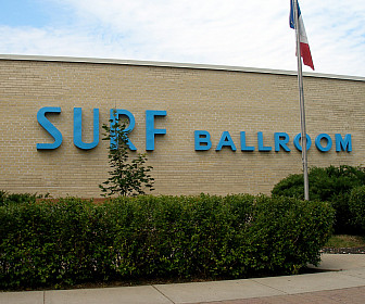 The Surf Ballroom, where Holly played his last show<br>(<a href="https://www.flickr.com/photos/timtimes/3409529667/" target="_blank">Tim Fuller, Flickr</a>)