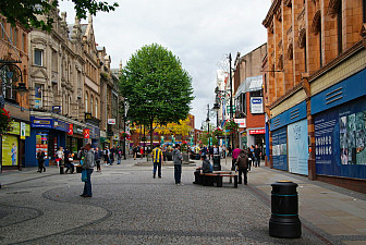 Bridge Street, Warrington, England, where the IRA exploded a bomb that killed two children<br>Photo: <a href="https://www.geograph.org.uk/photo/3702233" target="_blank">Bill Boaden</a>, Geograph Project, CC 2.0