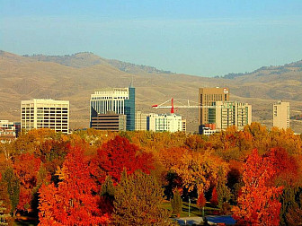 Downtown Boise, Idaho, in fall<br>Photo: <a href="https://commons.wikimedia.org/wiki/File:Autumn_in_Boise.jpg">Lordchadwick79</a>, <a href="https://creativecommons.org/licenses/by-sa/3.0">CC BY-SA 3.0</a>, via Wikimedia Commons
