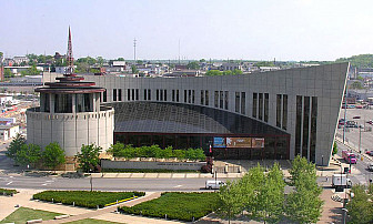 The Country Music Hall of Fame, Nashville, Tennessee, c 2006<br><a href="https://www.flickr.com/photos/90897227@N00/131798720" target="_blank">Sean Russell</a>, via Flickr, CC 2.0